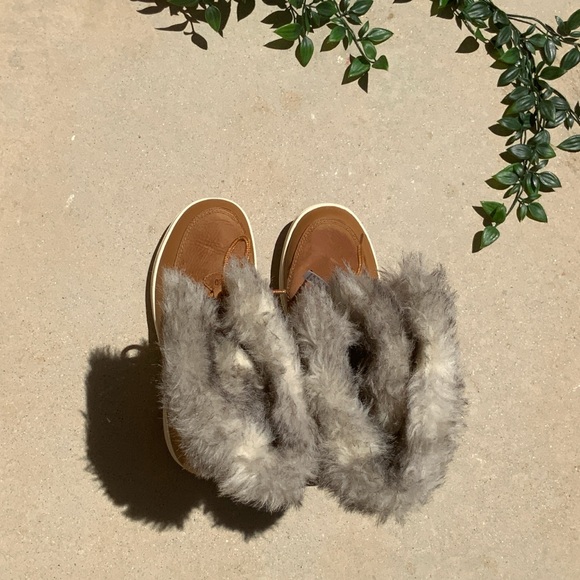 helly hansen fur winter boots✨ - Picture 4 of 8